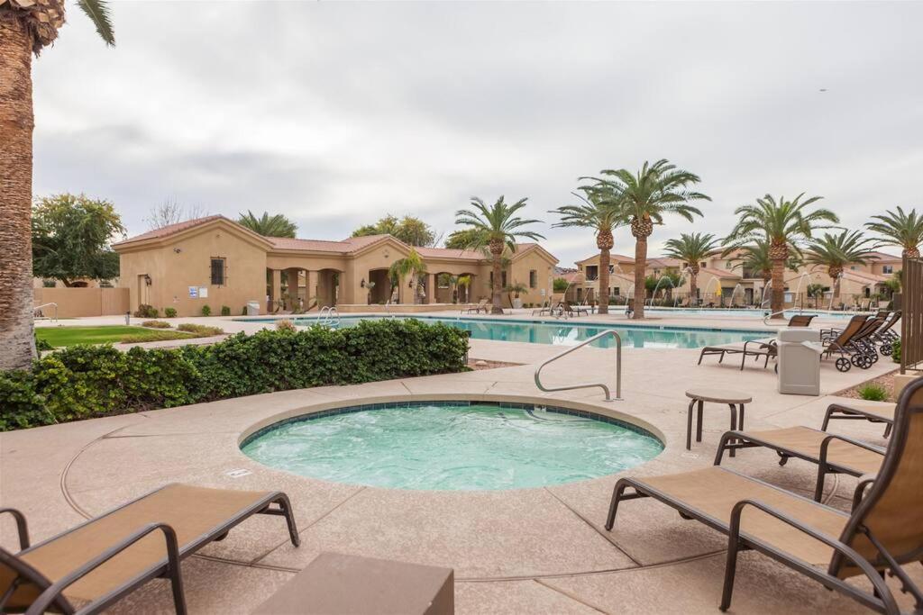 Gated Townhouse With Heated Pool, Hot Tub, Near Us60 Βίλα Mesa Εξωτερικό φωτογραφία